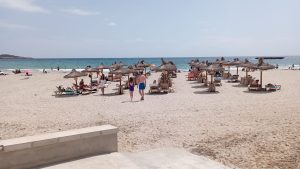 Les platges de Manacor es preparen per a la temporada 2024