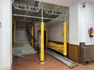 Educació apunta les escales de l’IES Joan Alcover clausurades