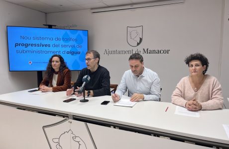 Roda de premsa sobre les noves tarifes de l'aigua a Manacor