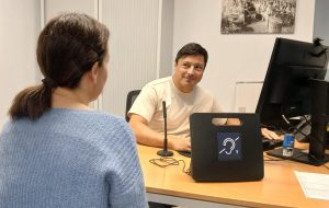 Instal·lació de dotze bucles magnètics per millorar l’accessibilitat auditiva a les seus del Govern