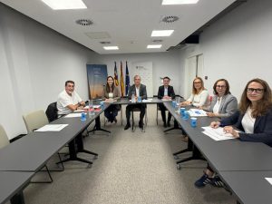 El Govern i els agents socials perfilen una plataforma de bones pràctiques empresarials