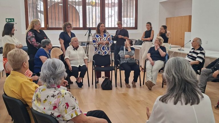 Més de vuit-centes persones majors participen en els tallers de gestió emocional de Salut