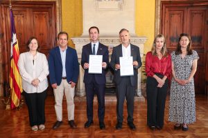 El Consell de Mallorca i la UIB signen un conveni d’igualtat en l’esport