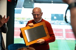 La Penya Arrabal homenatja Toni Tatxa en el seu sopar anual a Son Moix