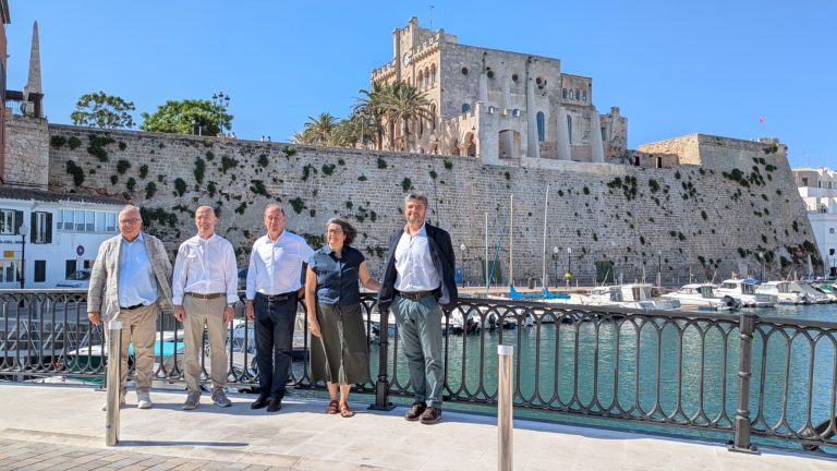 Ciutadella recupera el trànsit pesant al pont de sa Colàrsega després de la rehabilitació