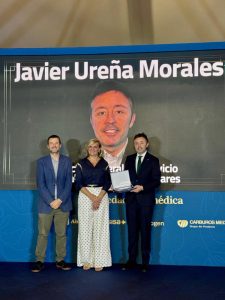 Javier Ureña rep el premi a l’Administració Sanitària en la XXI edició dels guardons de Redacción Médica