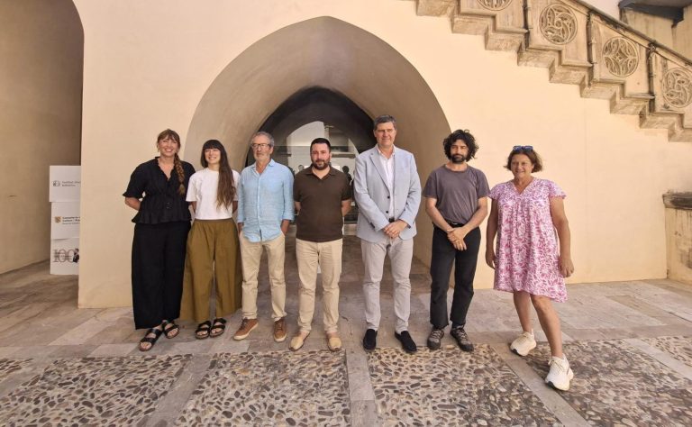 Adrián Martínez representarà les Illes Balears a la fira Artesantander 2026 amb el projecte When the fruit falls