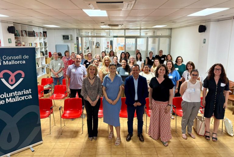El Consell de Mallorca reuneix una quarantena d’entitats de voluntariat per avaluar el pla insular