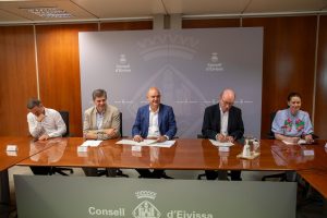 El Govern demana que la remodelació de l’aeroport d’Eivissa no augmenti la capacitat aèria