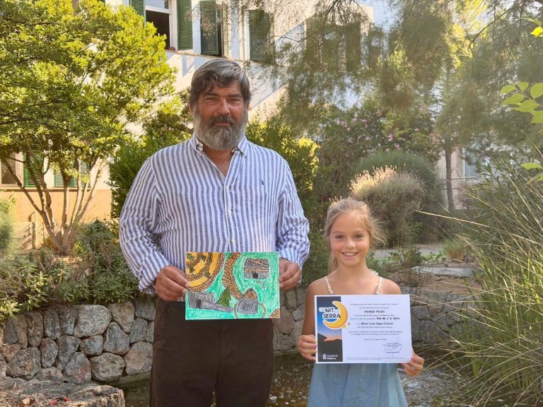 Una alumna de Santa Ponça guanya el primer certamen de dibuix de pedra en sec