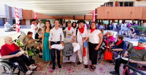 La residència de La Bonanova a Palma celebra els Sanfermines amb un xupinasso simbòlic