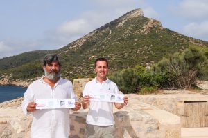 El Consell de Mallorca estrena el passaport de la ruta dels Gegants de Llum a sa Dragonera