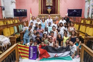 El Consell de Mallorca rep 28 infants sahrauís del programa Vacances en pau