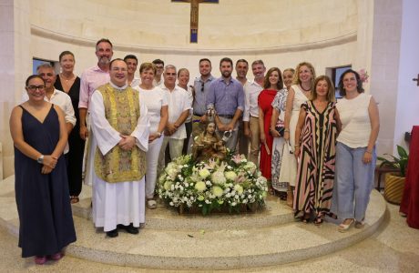 Processó marítima i embarcacions engalanades a la costa de Cala d'Or durant les festes de Santa Maria del Mar