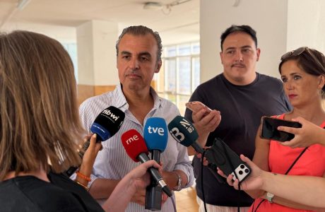 Visita del conseller d'Educació a les instal·lacions del nou cicle 0-3 anys