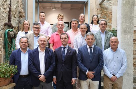 Representants del Consell de Mallorca en una jornada sobre oleoturisme