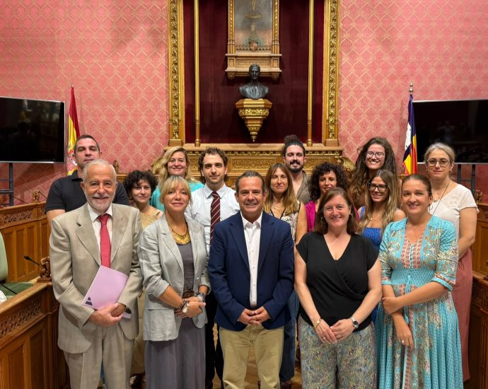 Reunió de la Taula de Coordinació per a l'Abordatge de la Prostitució a Mallorca organitzada pel Consell de Mallorca.