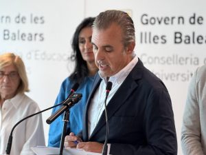 L’alumnat balear cau 31 punts en comprensió lectora i 22 en matemàtiques a l’informe PISA