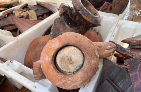 Àmfores romanes recuperades del fons marí i dipositades al museu