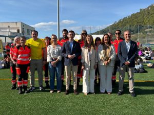 230 alumnes practiquen reanimació cardiopulmonar al camp de futbol de sa Plana, a Andratx