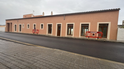 Façana de l'edifici del nou Centre de Dia d'Alaró