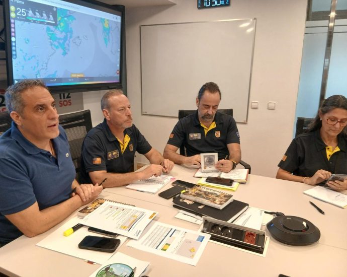 Un torrent balear amb cabal d'aigua durant un episodi de pluges intenses