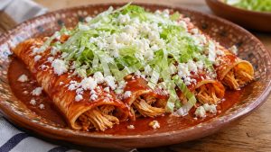 Enchiladas vermelles de pollastre: la recepta clĂ ssica mexicana