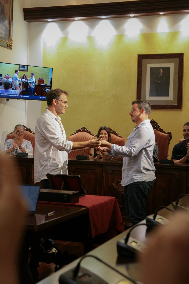 Ferran Montero és elegit nou batle de Manacor amb 13 vots a favor en relleu de Miquel Oliver