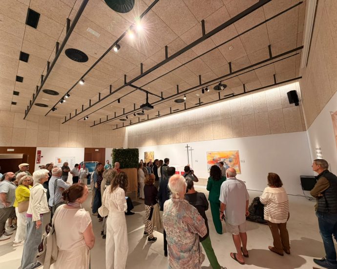 Exposició sobre Blai Bonet i les arts plàstiques al Centre Cultural s'Abeurador de Santanyí.